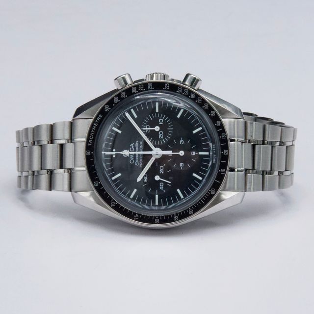 Omega Speedmaster Moonwatch 311.33.42.30.01.001 Image 4